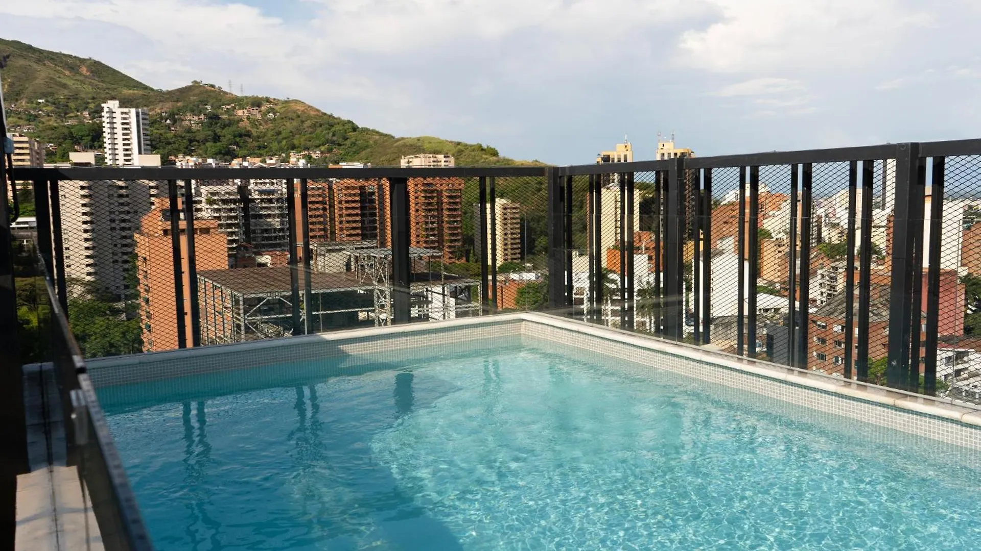 Hype States Cali Aparthotel 0*,  Colombia