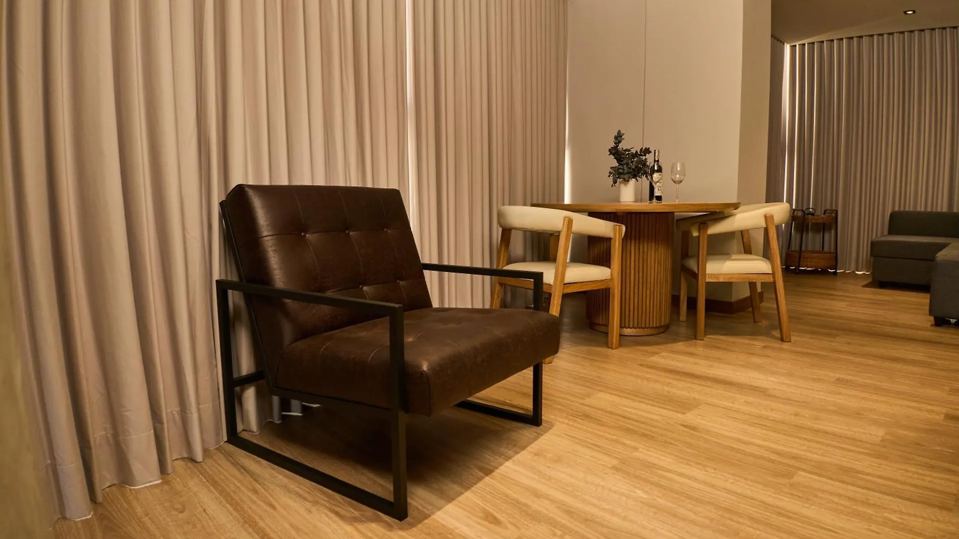 Hype States Cali Aparthotel